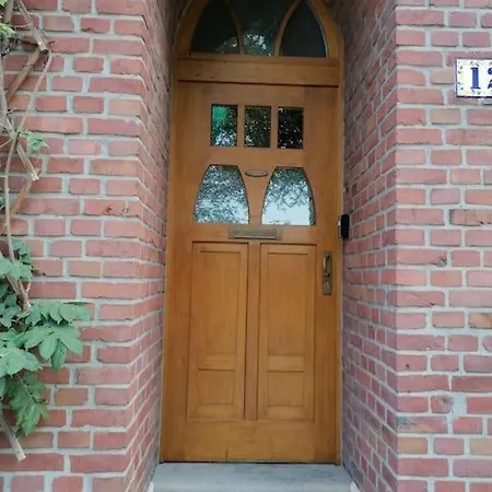 アパート Sweet-home No. 1ferienwohnung ケーヴェラアー